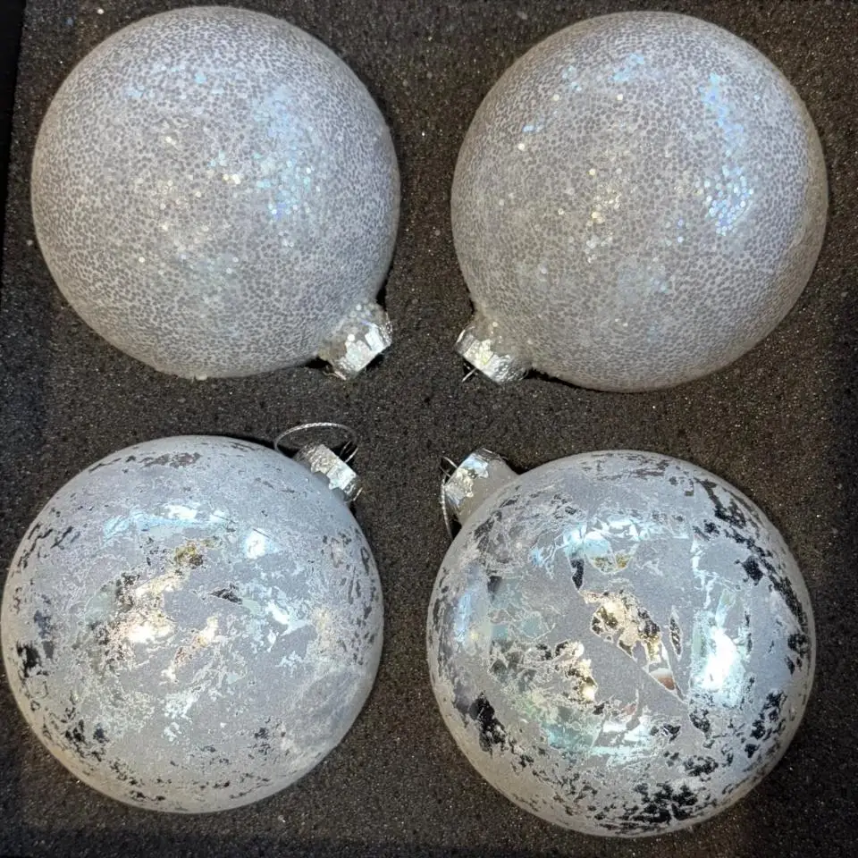 XMAS BAUBLES 2SEQ & 2ANT GREY BOX OF 4