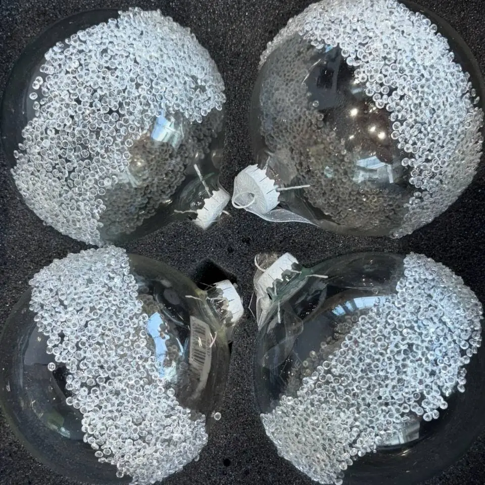 XMAS BAUBLES SUGAR MIDDLE M BOX OF 4
